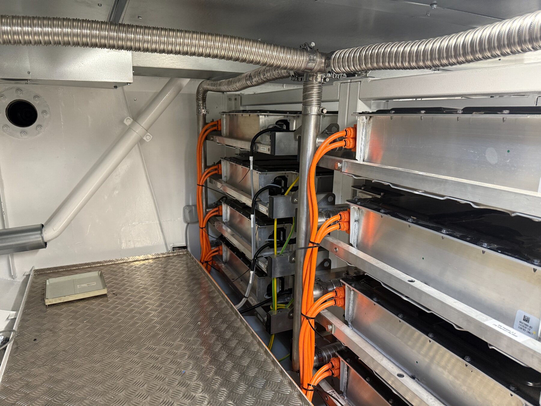 Batteriesystem in einem umgebauten Schiff